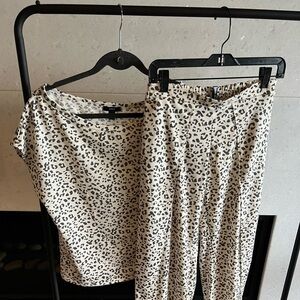 Two piece lounge set